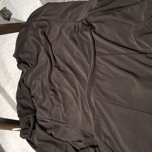 Woman's LBD. - Picture 2 of 3